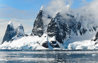 The heat wave also hit Antarctica